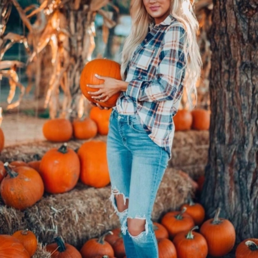Plaid Button Down Casual Top - Picture 7 of 12